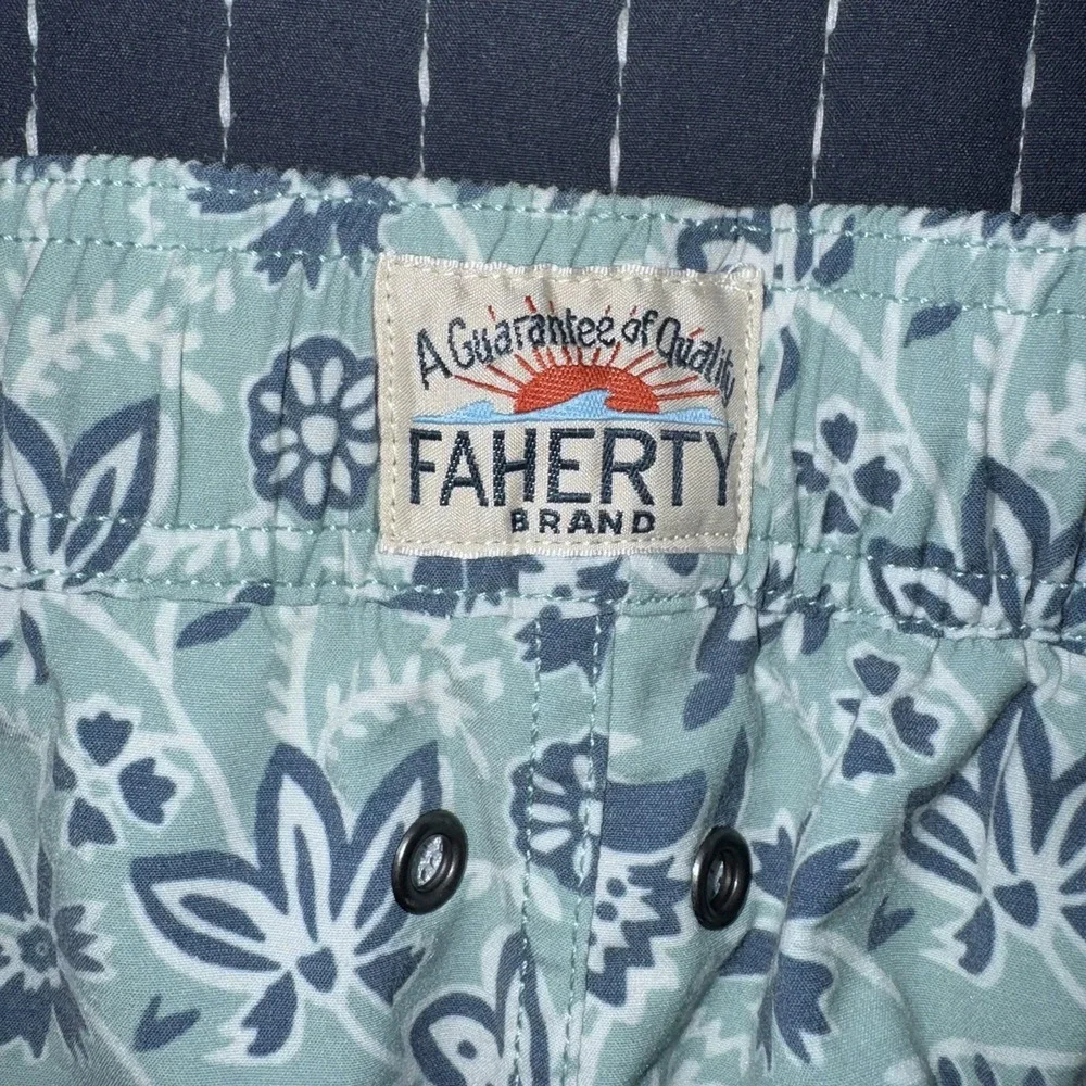 Faherty Swim Trunk Shorts Elastic Tie Floral Green Blue Cream Mens  Sz XL Lined